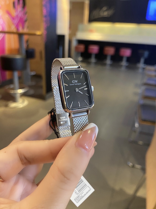 ブランド時計角部分ディテール